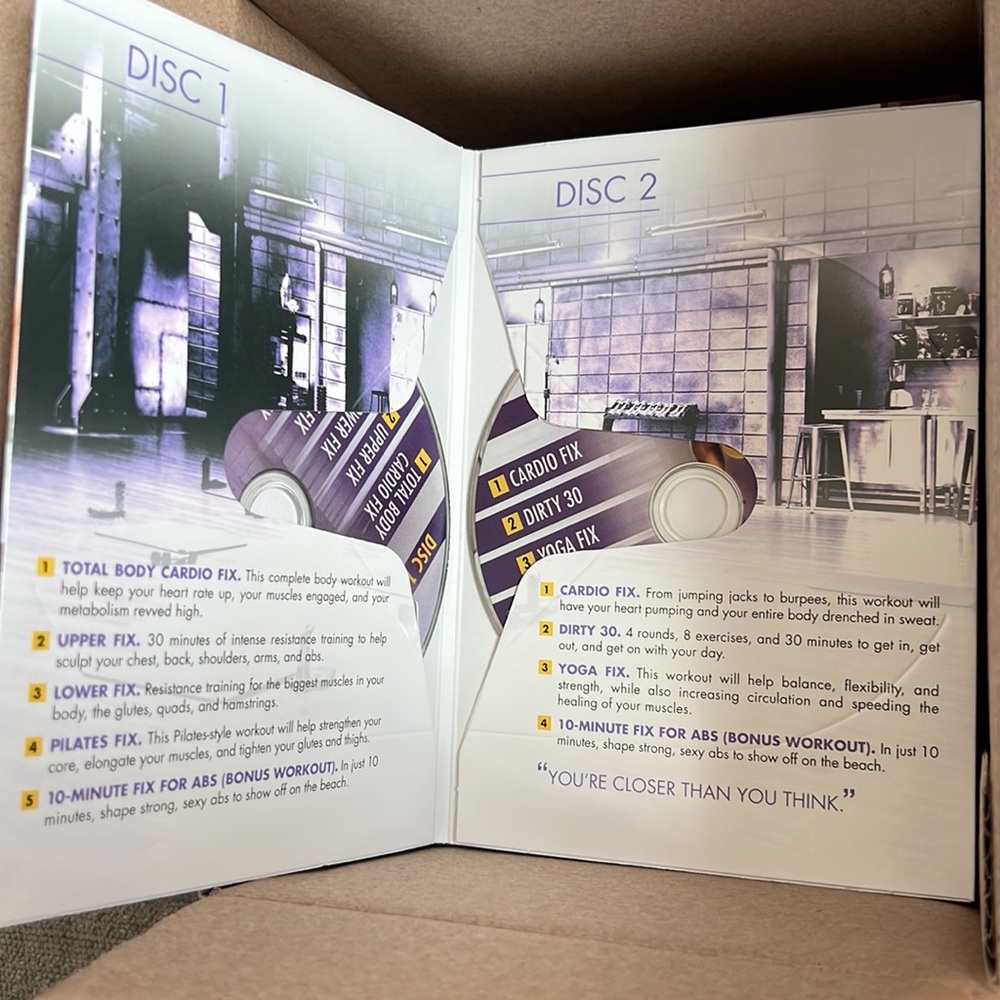21 Day Fix DVD Set, Portion Containers, Meal Plan + More. - Picture 2 of 5